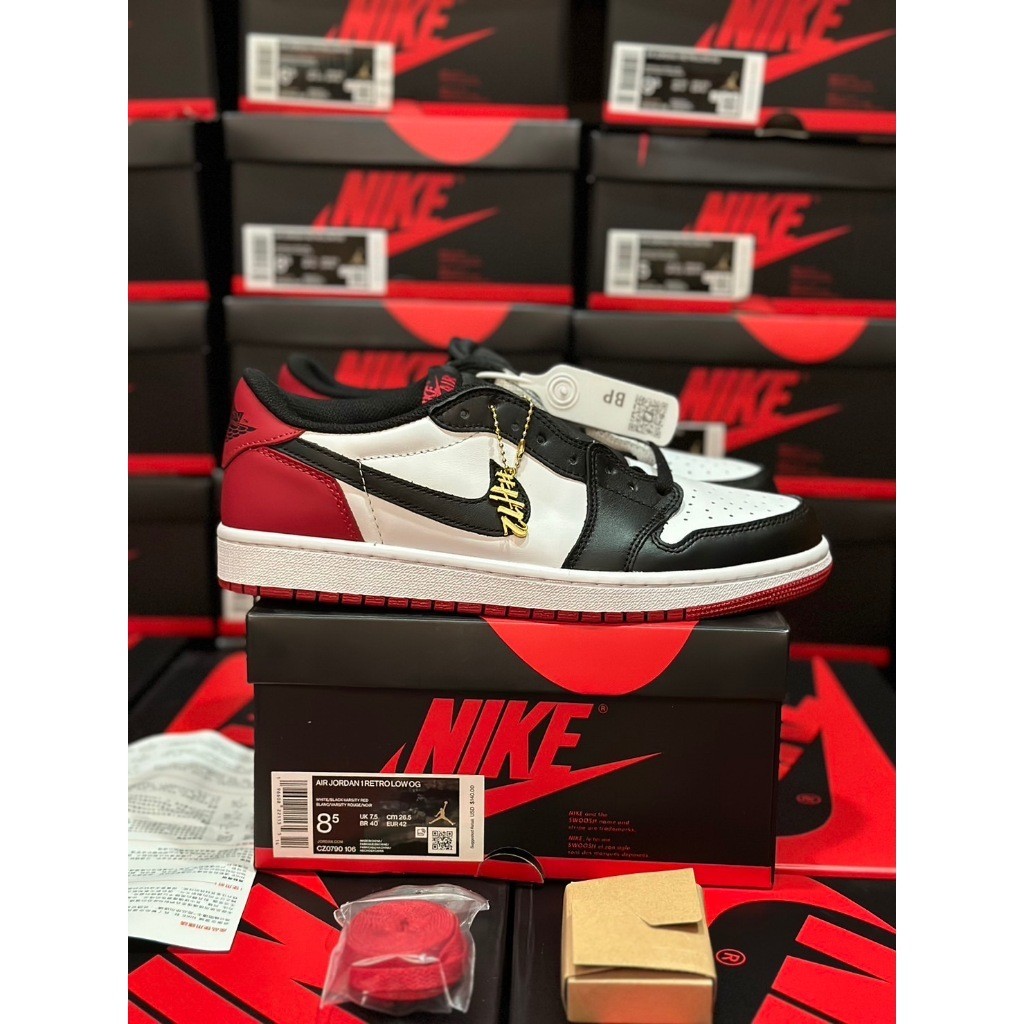 สบาย ๆ Nike   Air Jordan 1 Low " Black Toe (2023) " Size 37 - 47 [ H12 ]