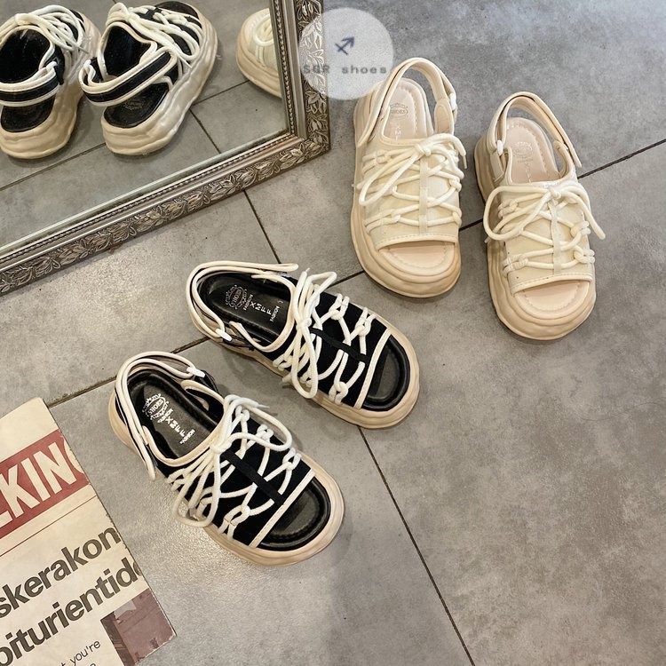 ✨พร้อมส่ง🌟รองเท้าแตะผู้หญิง อินเทรนด์ ด้านล่างนุ่มระบายอากาศ เทรนด์ใหม่ พื้นรองเท้าหนา