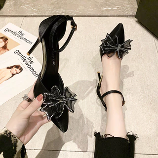 🎀สินค้าสำเร็จรูป🎀รองเท้าส้นสูงแฟชั่นสตรี รองเท้าส้นสูงหัวแหลม ประดับโบว์ สวมใส่สบาย
