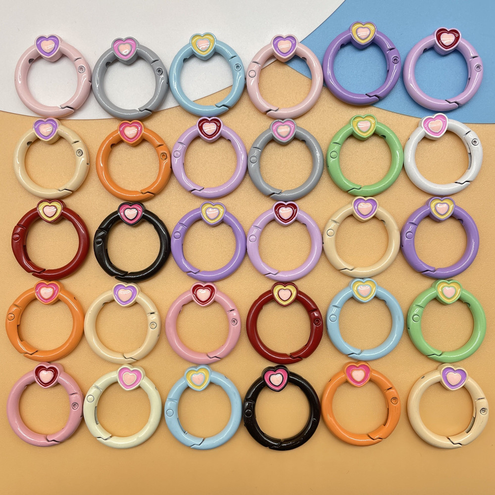 5 ชิ้น มือวาด น้ํามันหยด สปริง หัวเข็มขัด หัวใจ สี ขดลวดสปริง หัวใจ เปิด อบ สี พวงกุญแจ DIY อุปกรณ์เครื่องประดับ