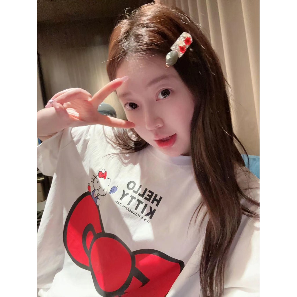 (จัดส่งตลอด 24 ชั่วโมง）OOOK Official เกาหลีฤดูร้อนใหม่น่ารักขนาดใหญ่คิตตี้พิมพ์ลดอายุหลวมเสื้อยืดแขนสั้นสีขาวผู้หญิง - รูปที่ 2