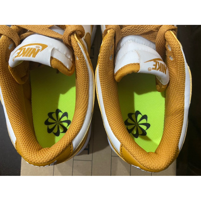 Used Nike dunk low Yellow รองเท้าไนกี้มือสอง