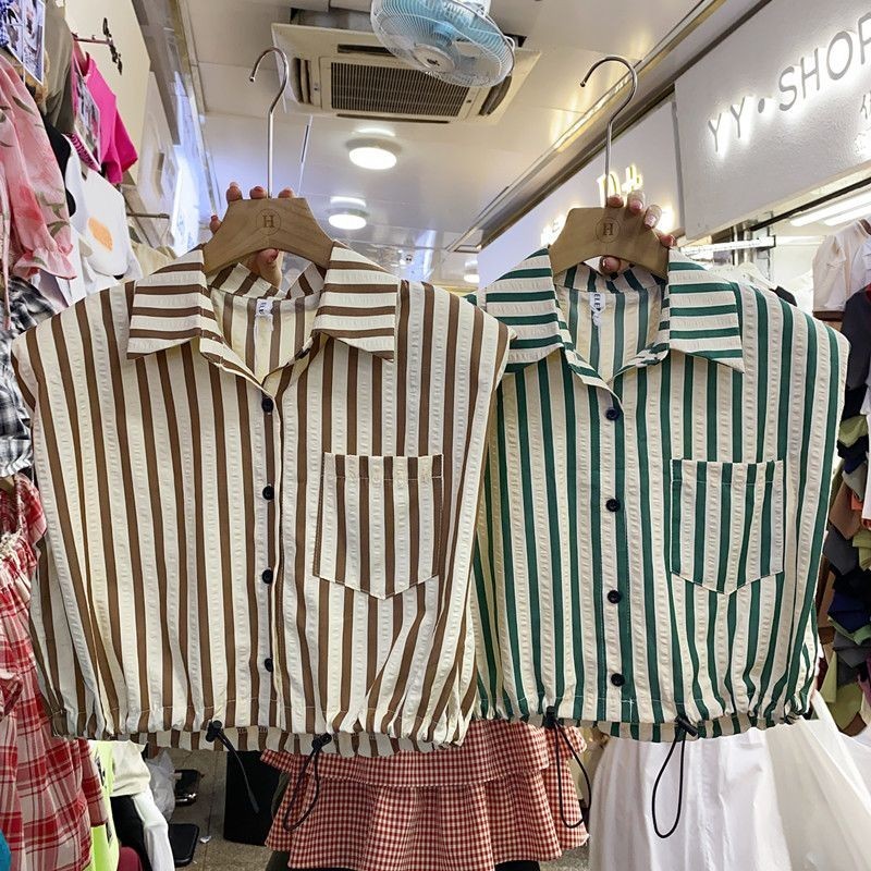 เสื้อโปโล แขนกุด คอปก ลายทาง แต่งกระเป๋า ขนาดใหญ่ สีคอนทราสต์ แฟชั่นฤดูร้อน