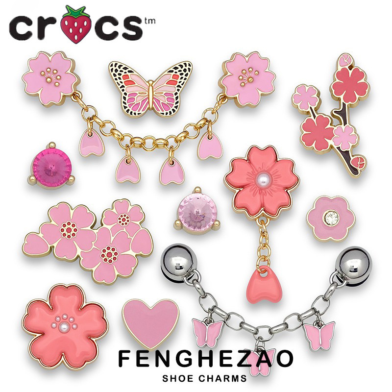 Jibbitz crocs charm หัวเข็มขัดโลหะ รูปดอกซากุระ สีชมพู สําหรับตกแต่งรองเท้า crocs diy ตัวติดรองเท้า crocs