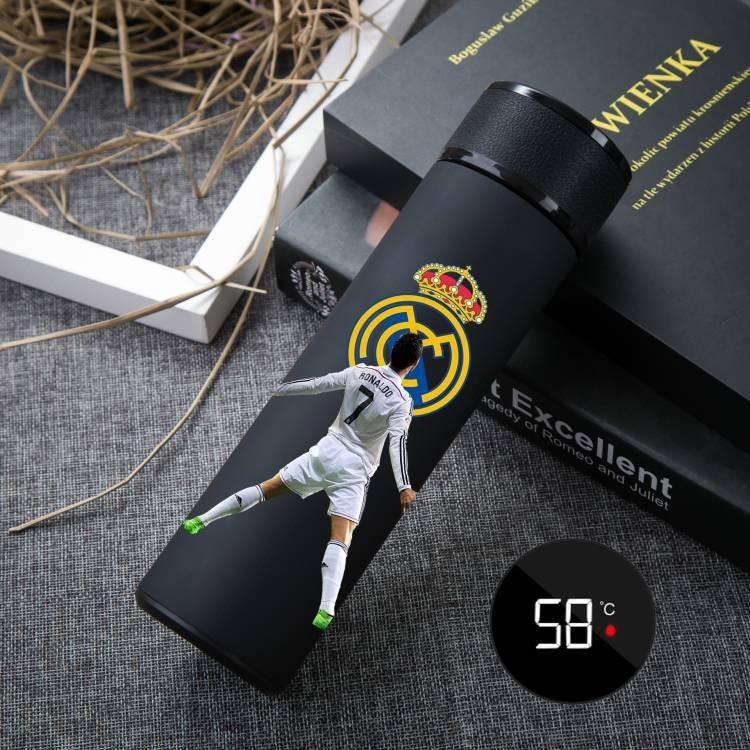 กาต้มน้ําสแตนเลส เกรด 304 มีฉนวนกันความร้อน สําหรับเล่นกีฬาฟุตบอล Real Madrid CF Juventus F.C. CR7 ของขวัญ Manchester United สําหรับเด็กผู้ชาย