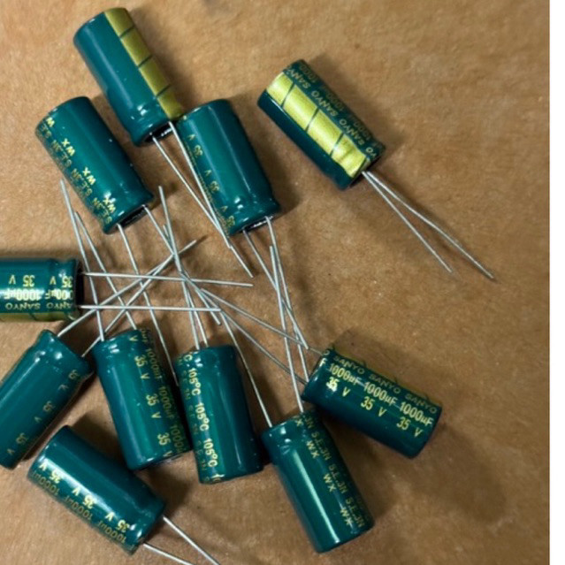 1000uf 35v อลูมิเนียม Electrolytic Capacitor ตัวเก็บประจุ