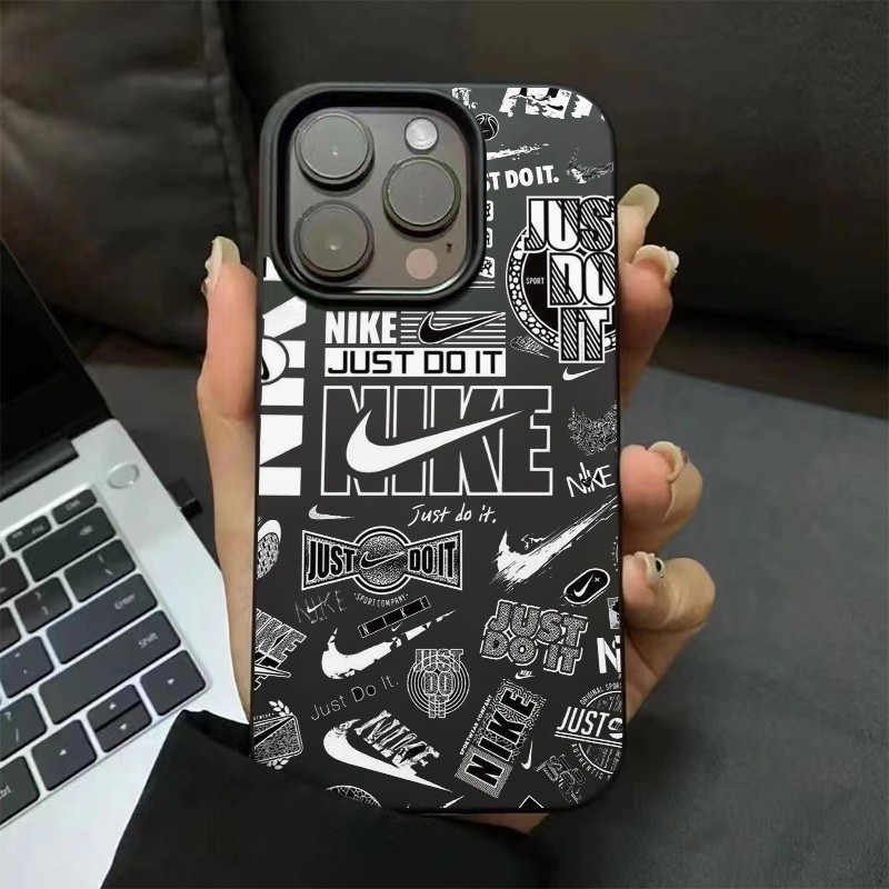 ❤️จัดส่งทันที❤️เคสไอโฟน11 13 14 15 16 17 Pro Max กันกระแทก Graffiti tide brand matte Case For iPhone 13PM,16PM,15PM,17PM