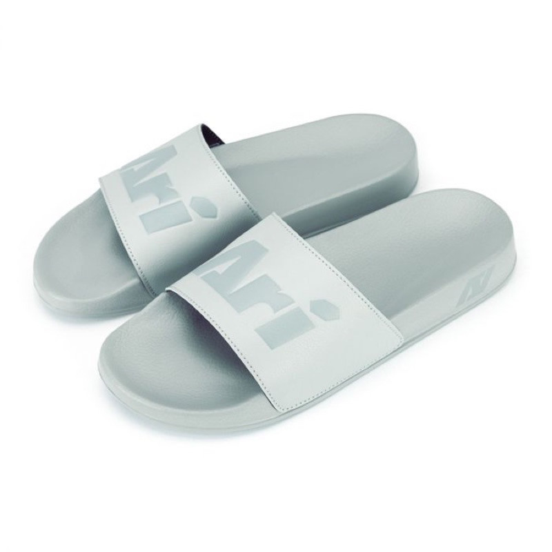 ARI SLIDE SANDALS รองเท้าแตะ ของแท้ (เพิ่มค่าธรรมเนียมShopee 5%)
