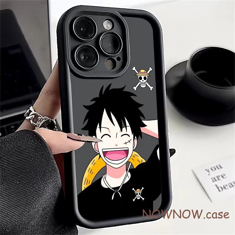 เคสโทรศัพท์มือถือ แบบนิ่ม ลายการ์ตูนอนิเมะน่ารัก ประดับเพชร สีดํา สีขาว สําหรับ iPhone 15 14 13 12 11 Pro MAX X XR XS MAX 7 8 Plus