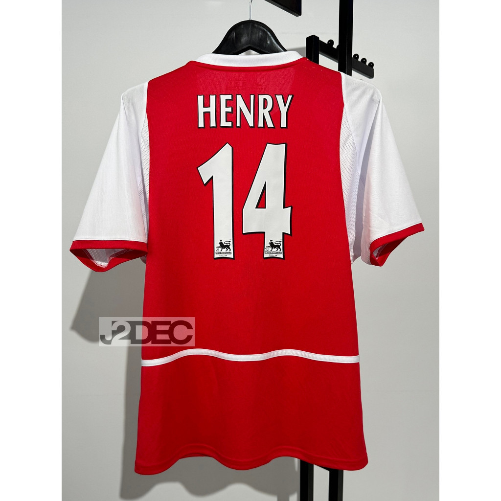 Retro เสื้อฟุตบอลย้อนยุค Arsenal ปี 2002/2003 Home อัดชื่อ HENRY#14 , BERGKAMP#10 กล้ารับประกันคุณภาพสินค้า