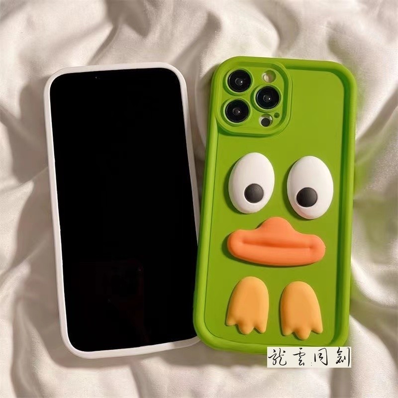 เคสโทรศัพท์มือถือ ซิลิโคนนิ่ม ผิวด้าน กันกระแทก ลายการ์ตูนเป็ดน่ารัก 3D สีแคนดี้ สําหรับ Samsung A55 A70 J7Prime A32 A33 A34 A50 A50S A30S A51 A52 A52S A53 A54 A71 A73 5G - รูปที่ 2