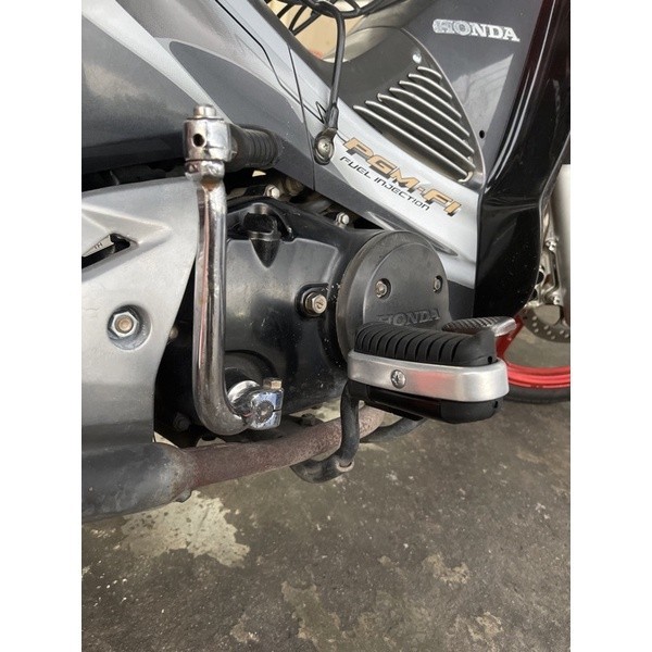 ที่พักเท้า พักเท้าเวฟ พักเท้าแต่ง แท้เบิก0 c125 ยางพักเท้าc125 ใส่ W125i/s/r 125LED ปลาวาฬ/110 ครบชุ