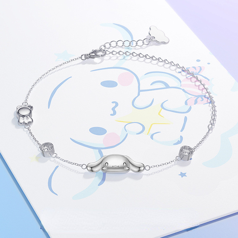 Sanrio Cinnamon Dog จี้เครื่องประดับ, การ์ตูน, เพชร, น่ารัก, หรูหรา, ระดับไฮเอนด์, บุคลิกภาพแฟชั่น สร้อยข้อมือหรูหราสําหรับผู้หญิง, เกาหลี, เรียบง่าย, ของขวัญที่สวยงามสําหรับผู้หญิง