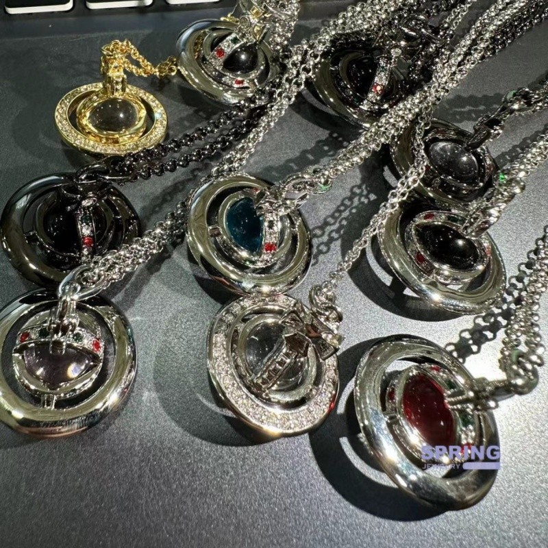 [Westwood Vivienne] สร้อยคอ หลากสี 1:1