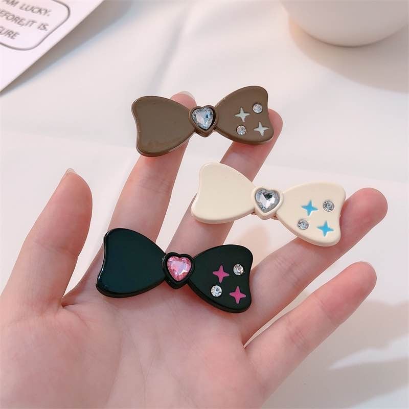 พร้อมส่ง  ราคา/ชิ้น กิ๊บติดผม กิ๊บโบว์  รูปหัวใจ ดาว ประดับโบว์ น่ารัก หวานแหวว เครื่องประดับ แฟชั่นสําหรับผู้หญิง