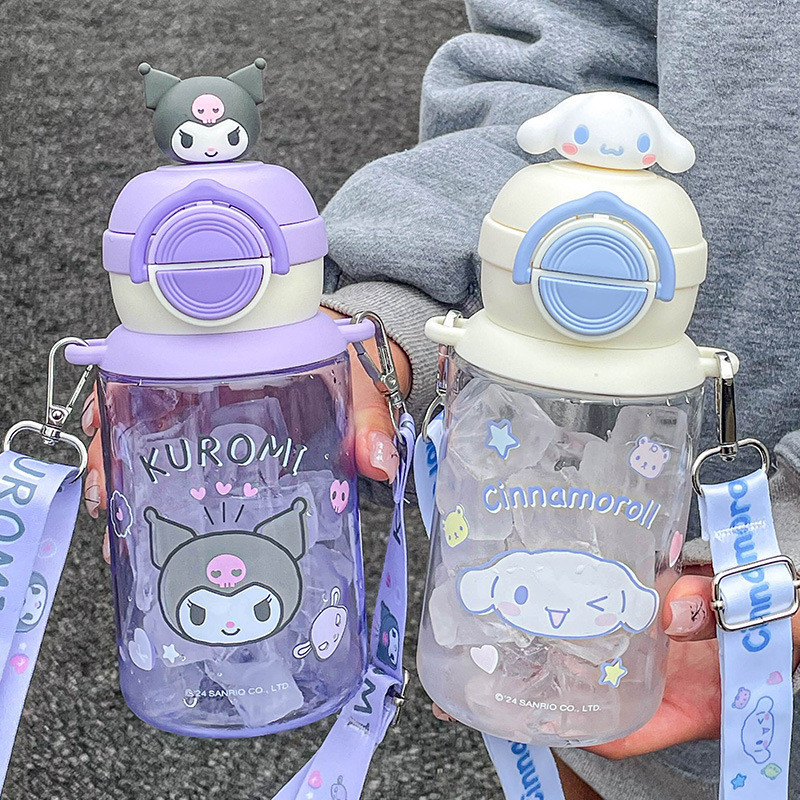 Sanrio ขวดน้ําพลาสติก ความจุขนาดใหญ่ 650 มล. สําหรับเด็ก
