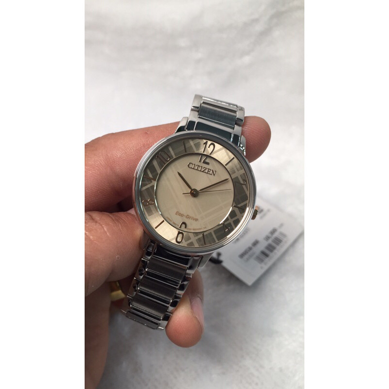 นาฬิกาข้อมือ Citizen Eco-Drive Woman’s Watch EM0526-88X