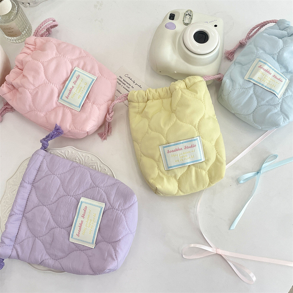 Quilted Cotton Heart Drawstring Camera Bag Simple Striped Polaroid Storage Bag Fashion Portable Shock-resistant Black Card Camera Protective Case Multi-Purpose Outdoor Drawstring Pocket Storage Bag