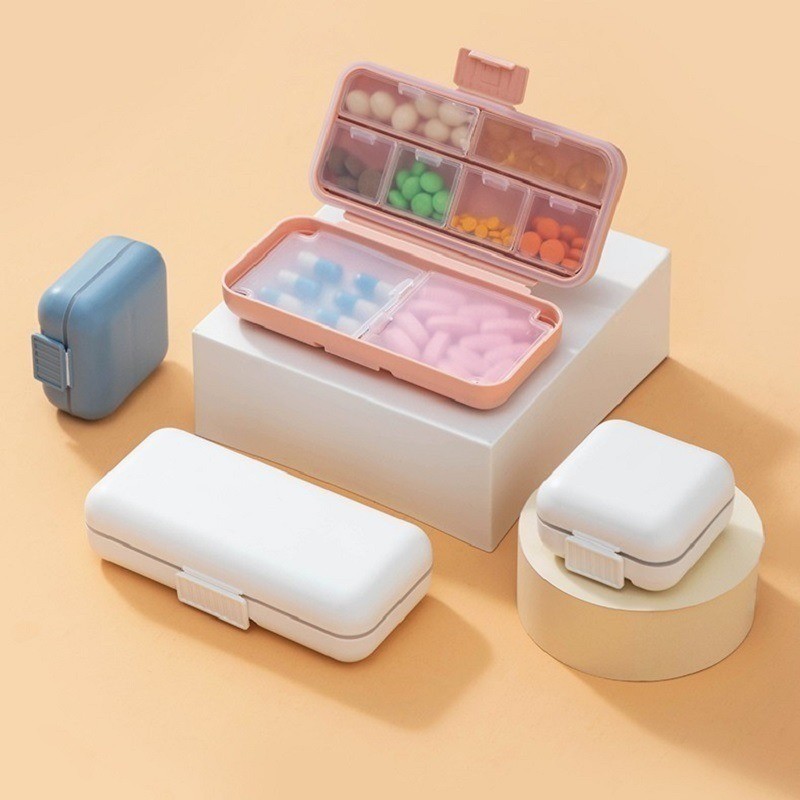 พร้อมส่ง กล่องใส่ยาพกพา กล่องเก็บ ยา ใช้ในการเดินทาง กันน้ำและกันความชื้น มี 5 ช่องและ 8 ช่อง