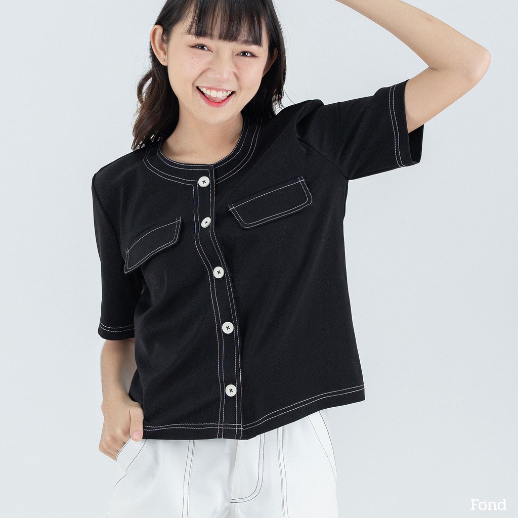 Fond - เสื้อแขนสั้น เล่นด้าย คอกลม ตรงแต่งด้วยปกหน้า