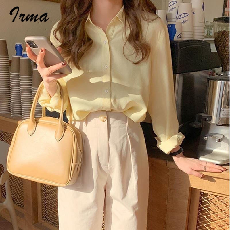 เสื้อเชิ้ตแขนยาว ทรงหลวม สีครีม สีเหลืองอ่อน