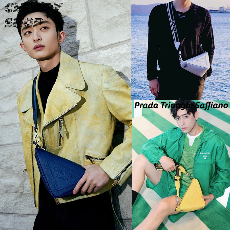 ราคาถูกสุด 100% ใหม่และแท้/ปราด้า Prada Triangle Saffiano  Embossed Triangle Bagกระเป๋าสามเหลี่ยม กร