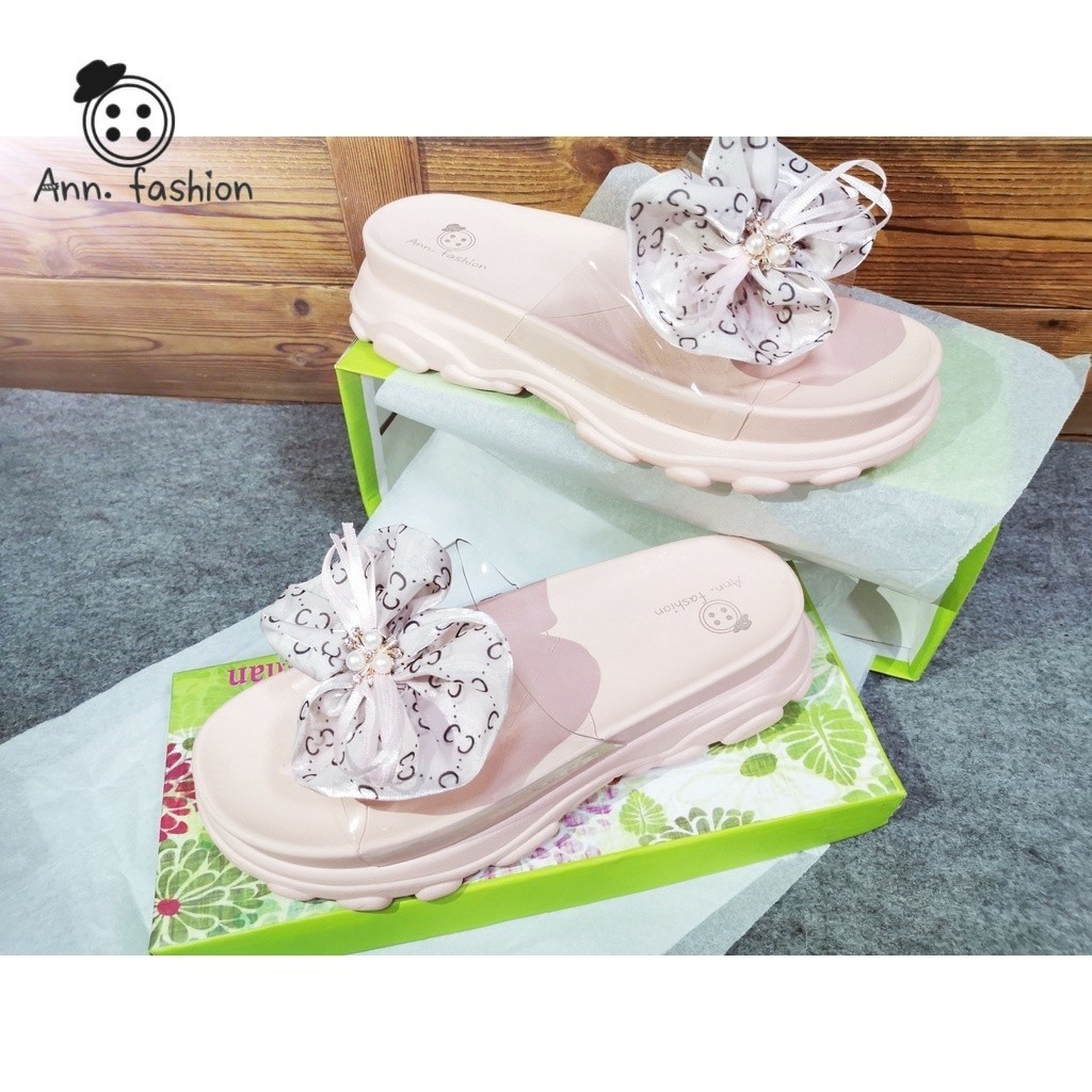 ลดล้างสต๊อกเพิ่ม15-30% รองเท้าแตะผู้หญิง พื้นหนานุ่ม ผลิตจากวัสดุคุณภาพดี แต่งพู่ด้านบน (ถ่ายจากสินค้าจริง) #711-8