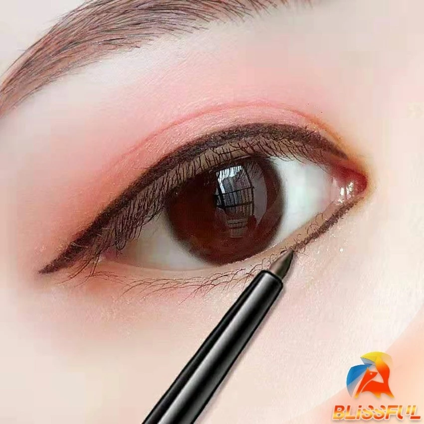 B.F อายไลน์เนอร์แบบดินสอ กันน้ำ ติดทนนาน Slim eyeliner