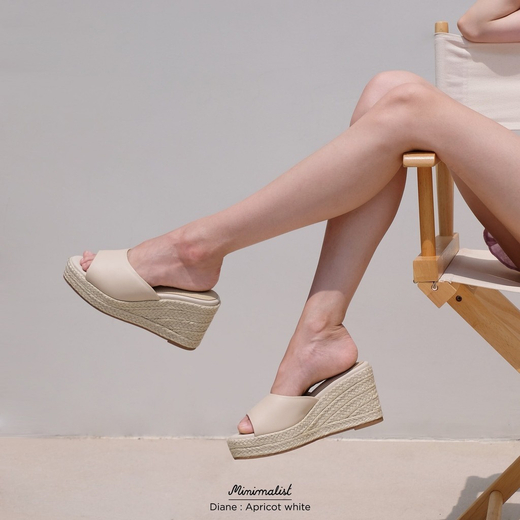 𝐌𝐈𝐍𝐈𝐌𝐀𝐋𝐈𝐒𝐓 รองเท้าแตะส้นสูง รุ่น Diane (apricot white) สูง 3.5 นิ้ว ส้นหนาเดินง่าย