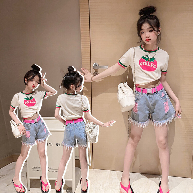 ชุดเสื้อยืดแขนสั้น กางเกงยีนขาสั้น ลําลอง สองชิ้น แฟชั่นฤดูร้อน สําหรับเด็กผู้หญิง