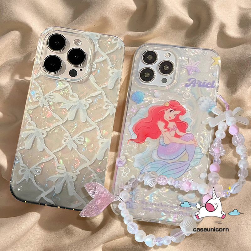 เคสโทรศัพท์มือถือ ลายการ์ตูนเจ้าหญิงนางเงือกน่ารัก พร้อมสายคล้องมือ ประดับไข่มุก สําหรับ IPhone 11 14 12 15 13 Pro Max 7Plus XR XS Max X 6 15 7 8 6s 14 Plus SE 2020