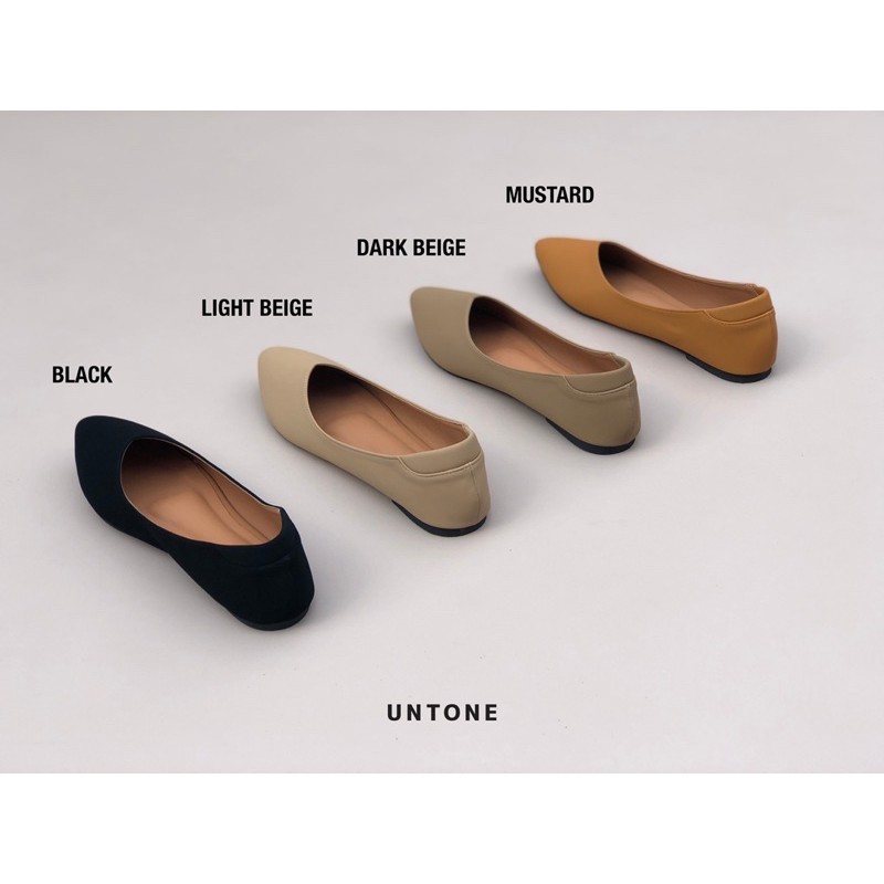 รองเท้าไม่มีสาย รองเท้าคัชชู หัวแหลม ส้นแบน ไซส์ใหญ่ 35-46 สีดำ ผ้านูบัค [ Black 0 ] UNTONE