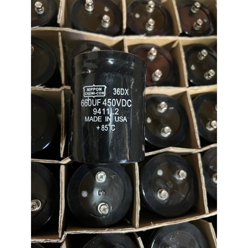 คาปาซิเตอร์  660UF 450V NIPPON ขนาด 8x6 CM. สินค้าใหม่แกะกล่อง 660UF 450V  C660UF 450V  C660UF 450V 