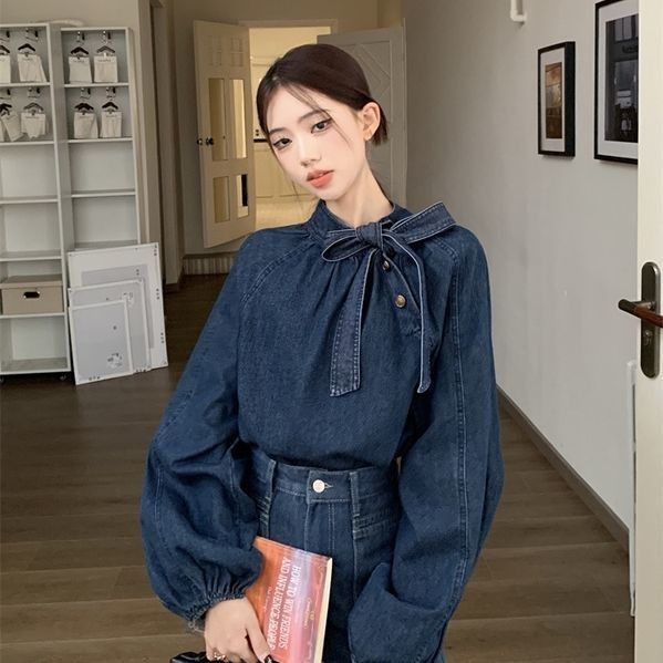 เสื้อเชิ้ตยีนแขนสั้น ประดับโบว์ แบบผูกเชือก ออกแบบดี สุดชิค เหมาะกับฤดูใบไม้ผลิ สไตล์เรโทร สําหรับผู้หญิง 2025