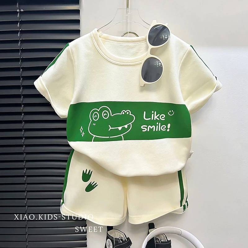 ชุดเด็กเสื้อยืดแขนสั้น กางเกงขาสั้น เนื้อผ้าดี ลายน่ารักๆ พร้อมส่ง