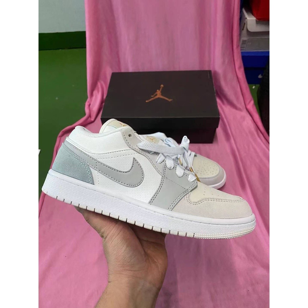 รองเท้าผ้าใบ unisex Air jordan 1 low ''Paris'' shoes