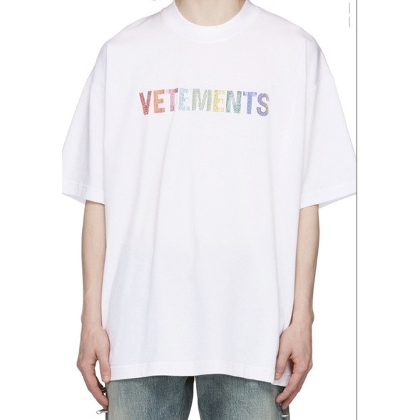 S-5XL ❤️Ready To Ship! vetements VTM สะท้อนแสงฤดูร้อนขนาดใหญ่หลวมผ้าฝ้ายรอบคอครึ่งเสื้อยืดผู้ชาย Uni