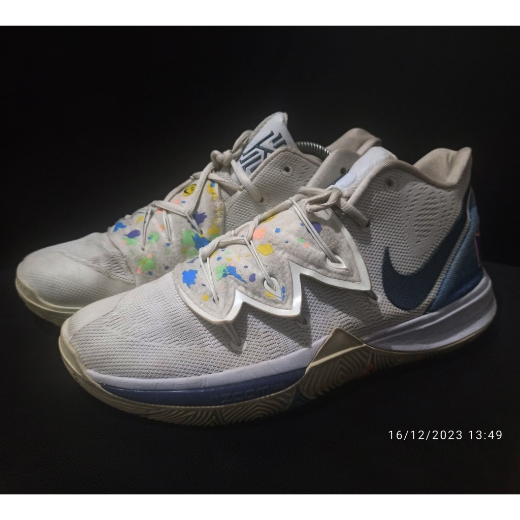 ตะกร้า SEPATU NIKE KYRIE 5 มีวัน NIKE แฟชั่น