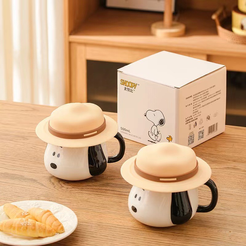[พร้อมส่ง] Snoopyของแท้ แก้วมักเซรามิก ลายการ์ตูนสนูปปี้ พร้อมฝาปิด แก้วกาแฟ แก้วน้ํา น่ารัก หมวกฟาง แก้วน้ําซิลิโคน ตุ๊กตาสนูปปี้ ถ้วยตุ๊กตา ฝา ถ้วยสนูปปี้ ของขวัญวันเกิด