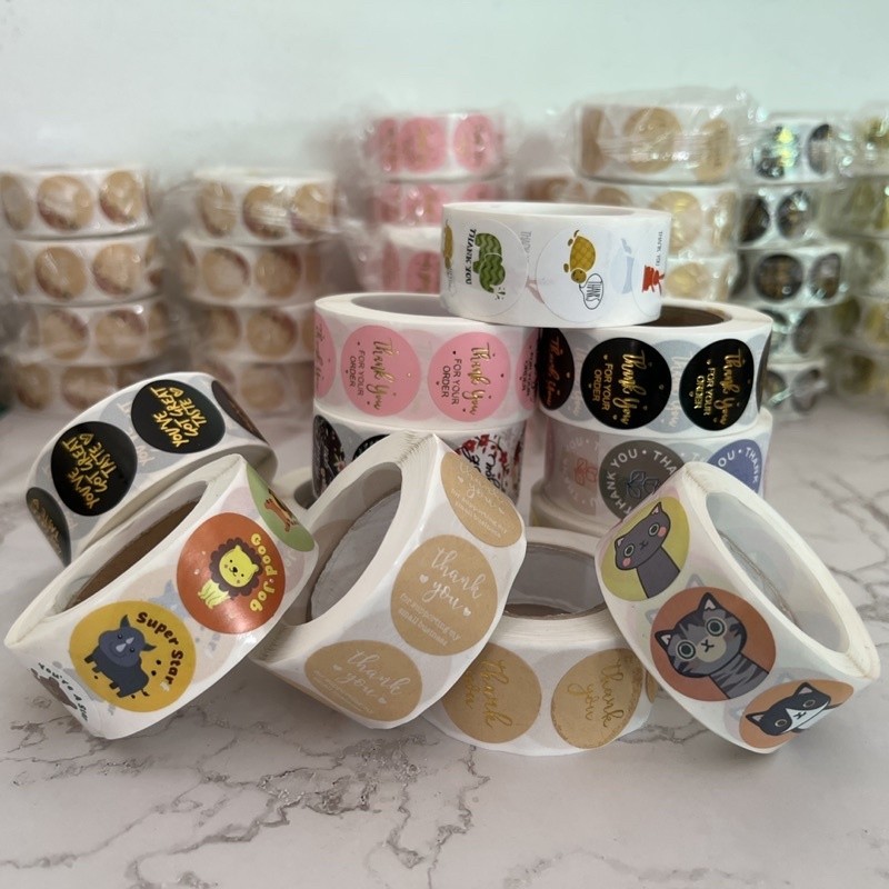 Bakery D'VER ❤️ พร้อมส่ง!! สติ๊กเกอร์ขอบคุณ ม้วนละ 500 ดวง  สติ๊กเกอร์ ระวังแตก Thank you  stickers