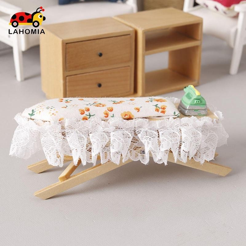 Lahomia Dollhouse Miniature Iron Iron Iron Iron Iron Table Playset 1 :12 จําลองสําหรับ Photo Props