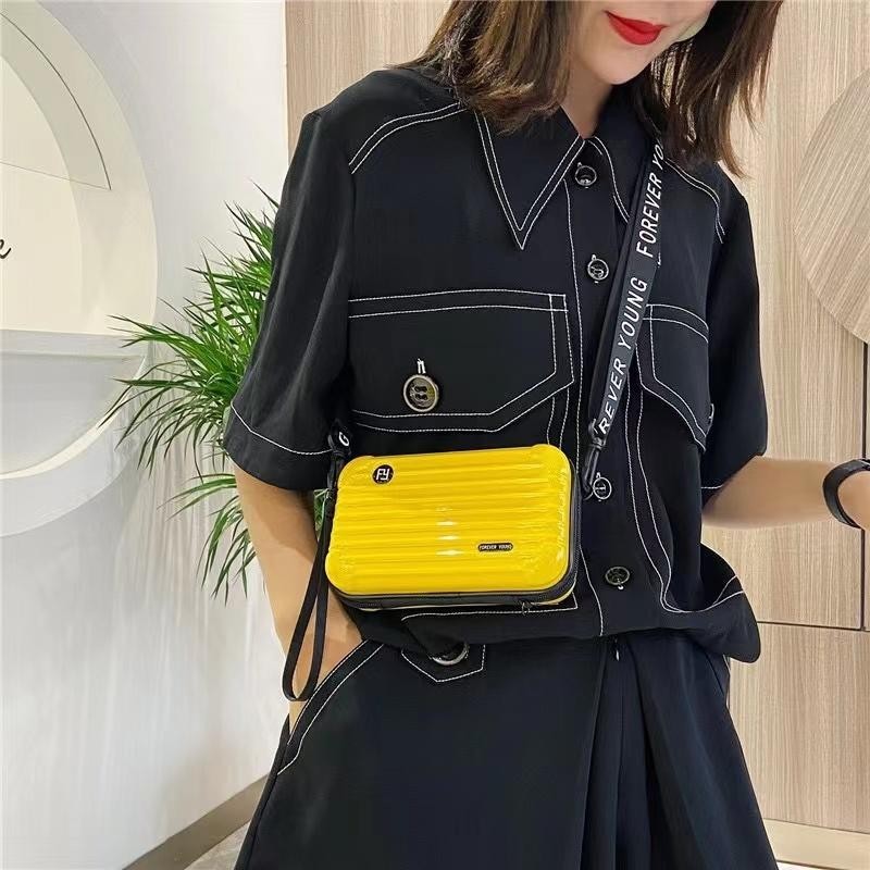 【พร้อมส่ง】miss bag fashion กระเป๋าแฟชั่นสำหรับผู้หญิง สะพายข้างผู้หญิง บุคลิกภาพ มือถือ