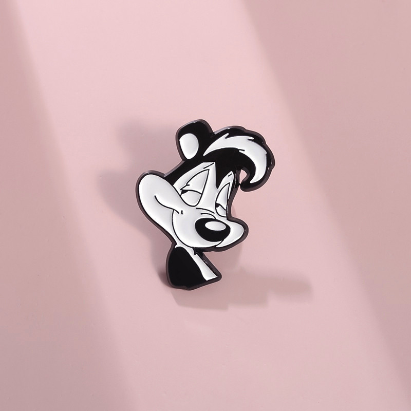 เครื่องประดับ เข็มกลัด รูปการ์ตูนอนิเมะ Pepe Le Pew Enamel Pin