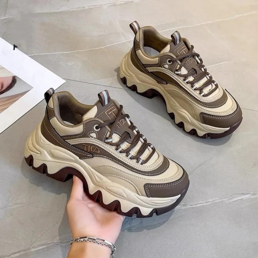 2026มาใหม่ พร้อมส่ง Q109 รองเท้าผ้าใบผู้หญิง รองเท้าผ้าใบส้นสูง สูง5ซม สไตล์เกาหลีสุดฮิต ใส่แล้วสูง