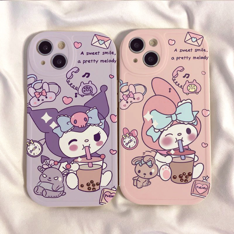 【 สต ๊ อกพร ้ อม 】 ดื ่ มนมชา Kuromi เคสโทรศัพท ์ เหมาะสําหรับ iPhone 11 Case 12 13 14 15 Plus Pro MAX X XR XS MAX 7 8 6s Plus การ ์ ตูน Sanrio น ่ ารักเกราะป ้ องกัน