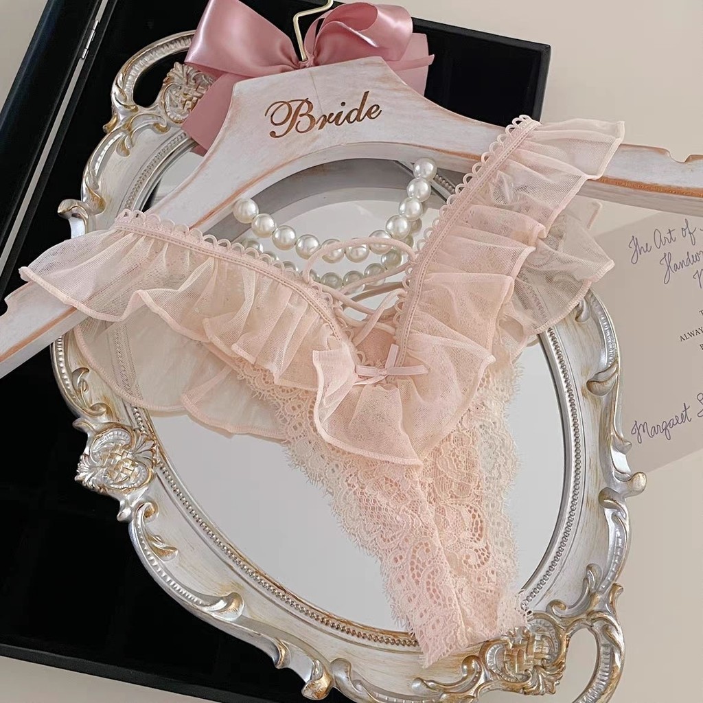 Pure Desire กระโปรงใบบัวสาวเซ็กซี่ Laced-Up ขอบเชื้อราสุภาพสตรีกางเกงตาข่ายทองขนตาลูกไม้
