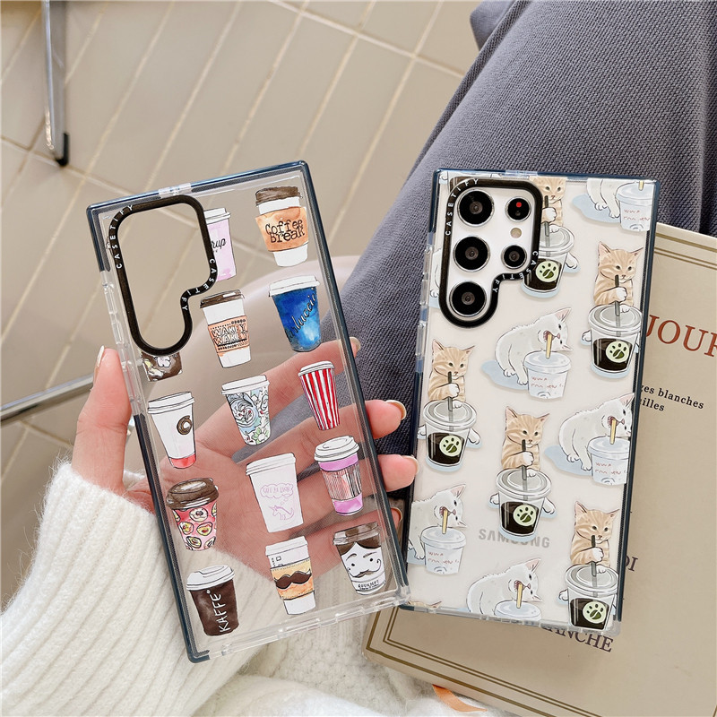 Casetify 【Cat drinks coffee】เคสโทรศัพท์มือถือ TPU นิ่ม กันกระแทก ลายกาแฟ แมว แฟชั่น สําหรับ Samsung Galaxy S24 Ultra S24+ S21 S22 S23 Ultra Plus