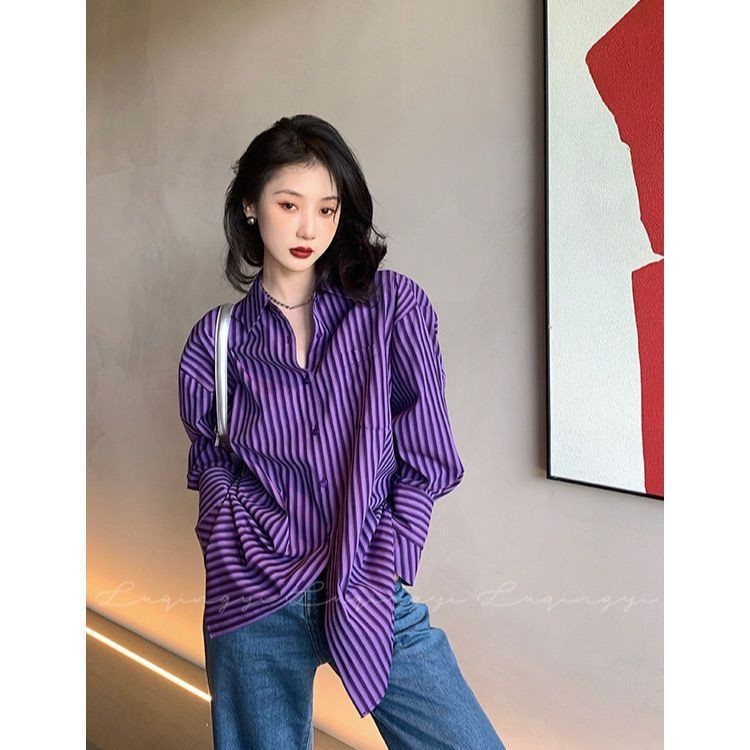 เสื้อเชิ้ตแขนยาวลําลอง ทรงหลวม ขนาดใหญ่ ลายทางแนวตั้ง สีม่วง แฟชั่นสําหรับสตรี
