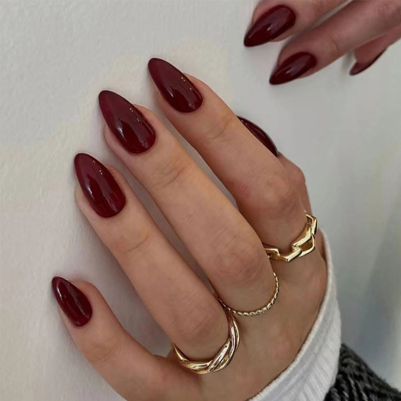 Ur SUGAR Red Press On Nails อัลมอนด์สั้นไวน์แดงปลอมกดบนเล็บเกาหลีกดบนเล็บวันวาเลนไทน์