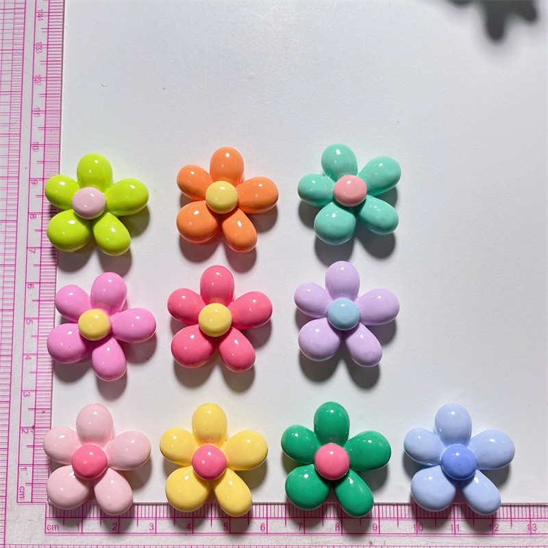 10 ชิ้นสุ่มผสมลูกอมสีเรซิ่นดอกไม้ Cabochons Flatbacks